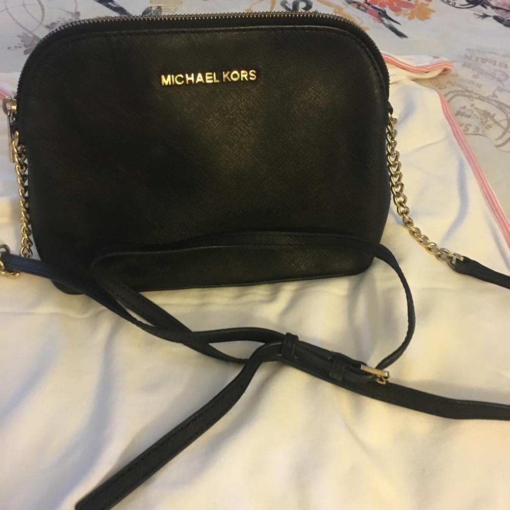 Michael Kors Authentic crossbody